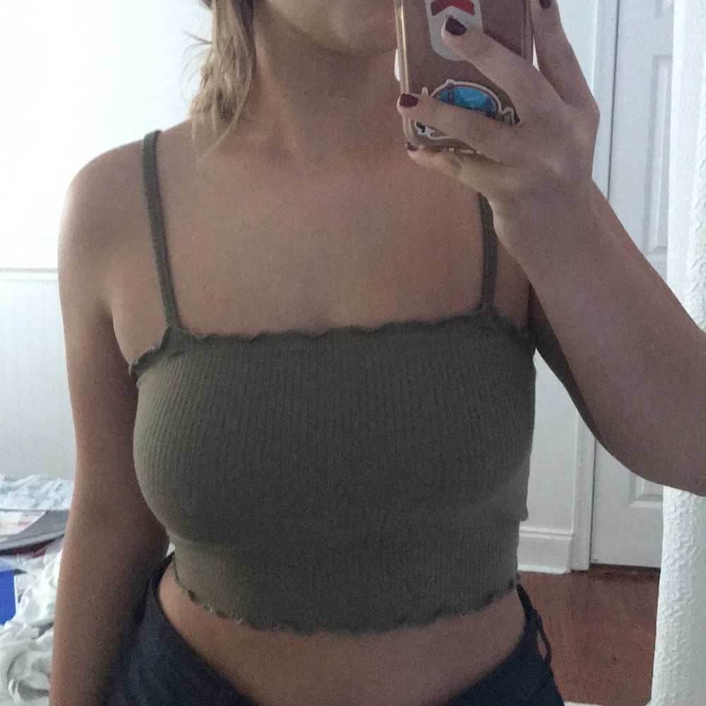 a cute cropped shirt